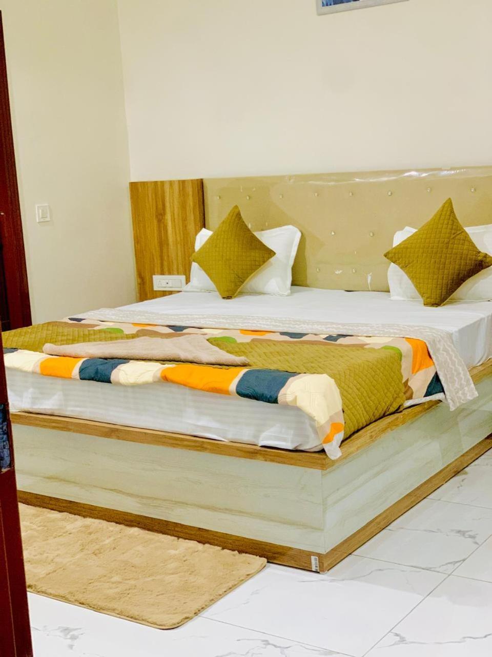 The Silver Tulip Hotell Ludhiana Eksteriør bilde